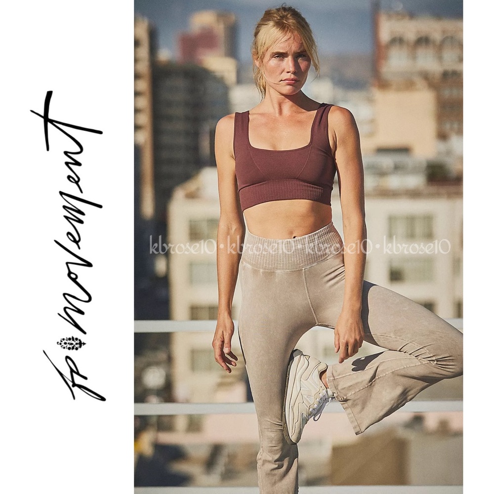 New! Free People FP Movement Good Karma Flare Leggings Size M/L